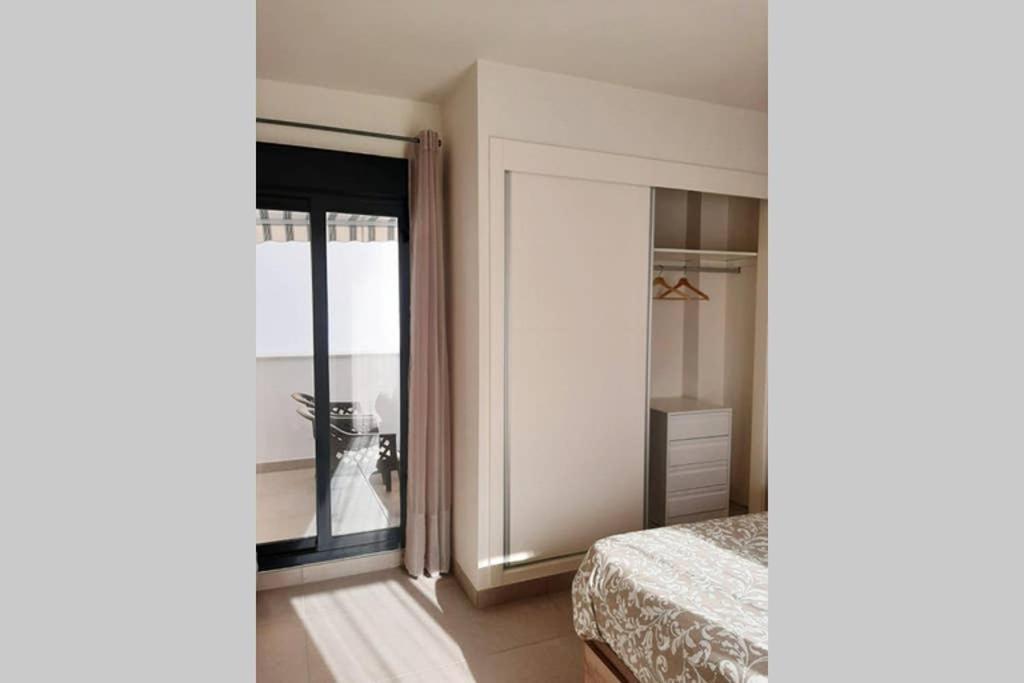 Appartement New In The Center-terrace & Free Parking *